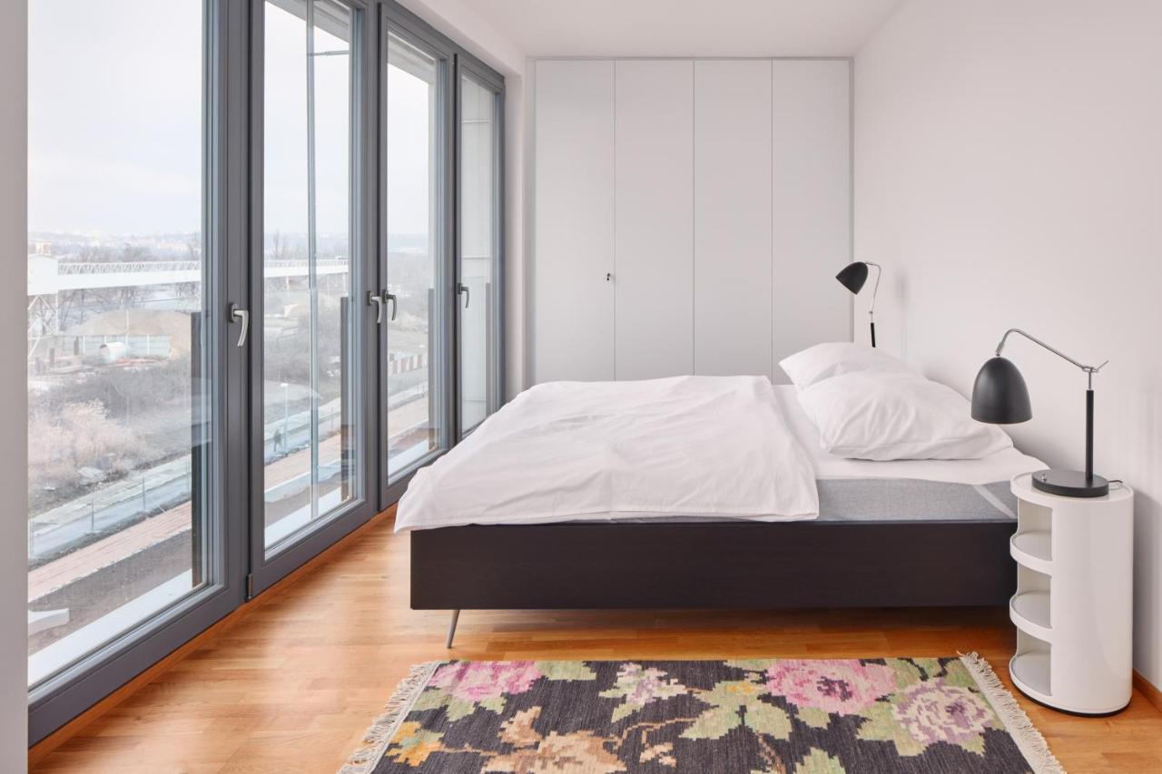Prague Days - Designer Condo - Trendy Neighborhood מראה חיצוני תמונה